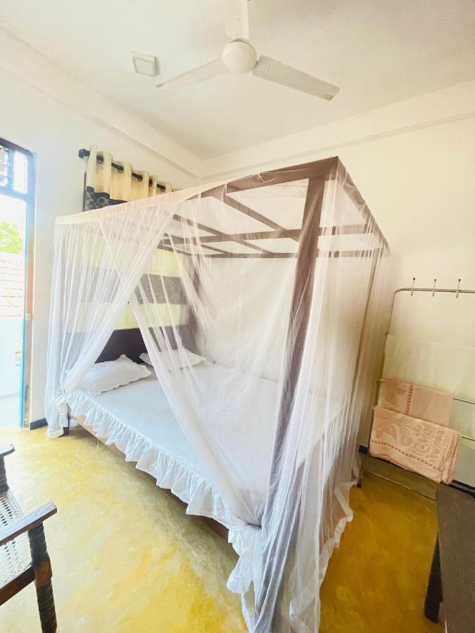 Chithra Homestay タンガラ エクステリア 写真