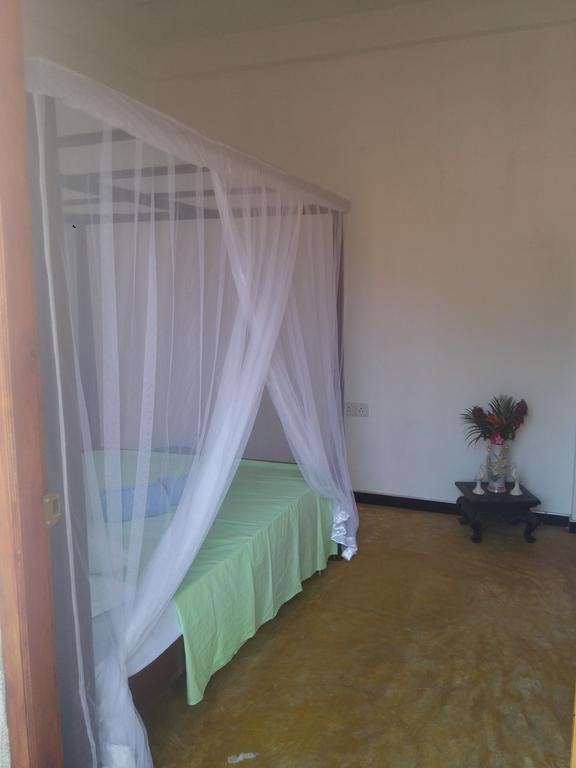 Chithra Homestay タンガラ エクステリア 写真