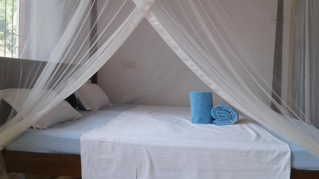Chithra Homestay タンガラ エクステリア 写真