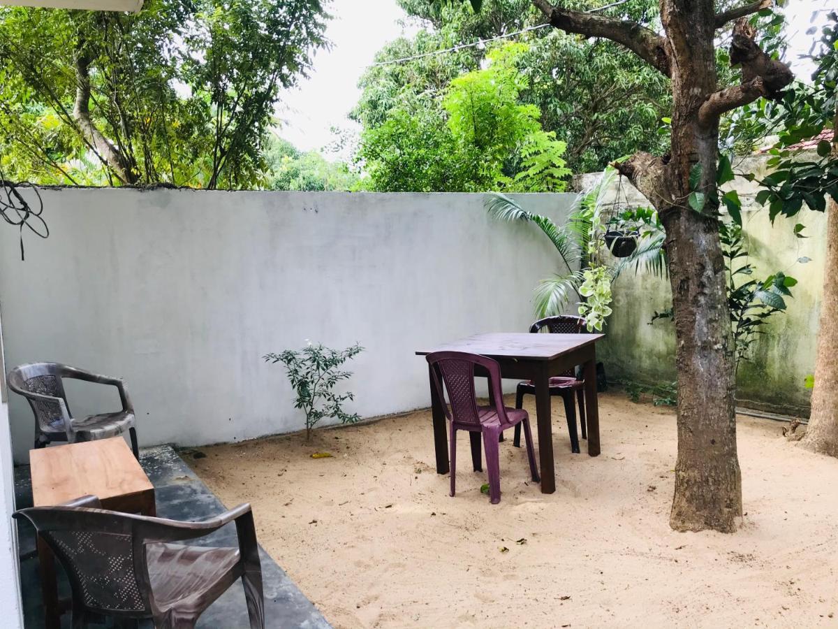Chithra Homestay タンガラ エクステリア 写真
