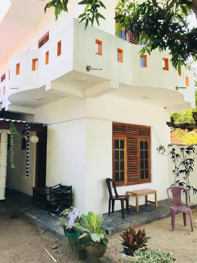 Chithra Homestay タンガラ エクステリア 写真